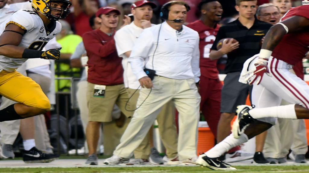 Tigers Hang Tight For One Quarter Can T Keep Tide At Bay In Third