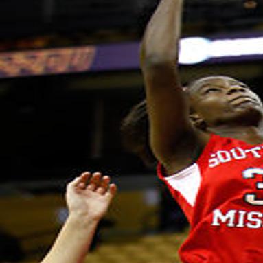 Three Point Shooting Propels Missouri Women S Basketball For Win