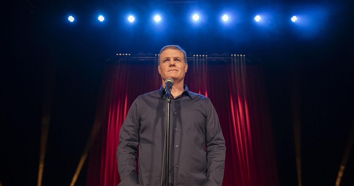 Greg Warren headlines Columbia show