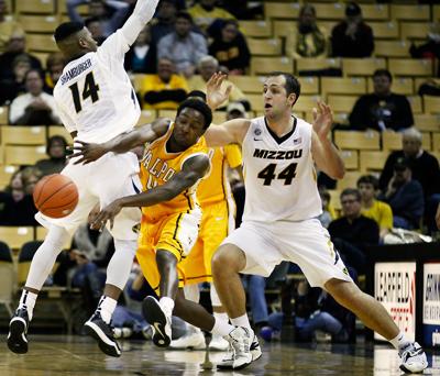 Missouri Basketball Frustrated At Results Despite Individual