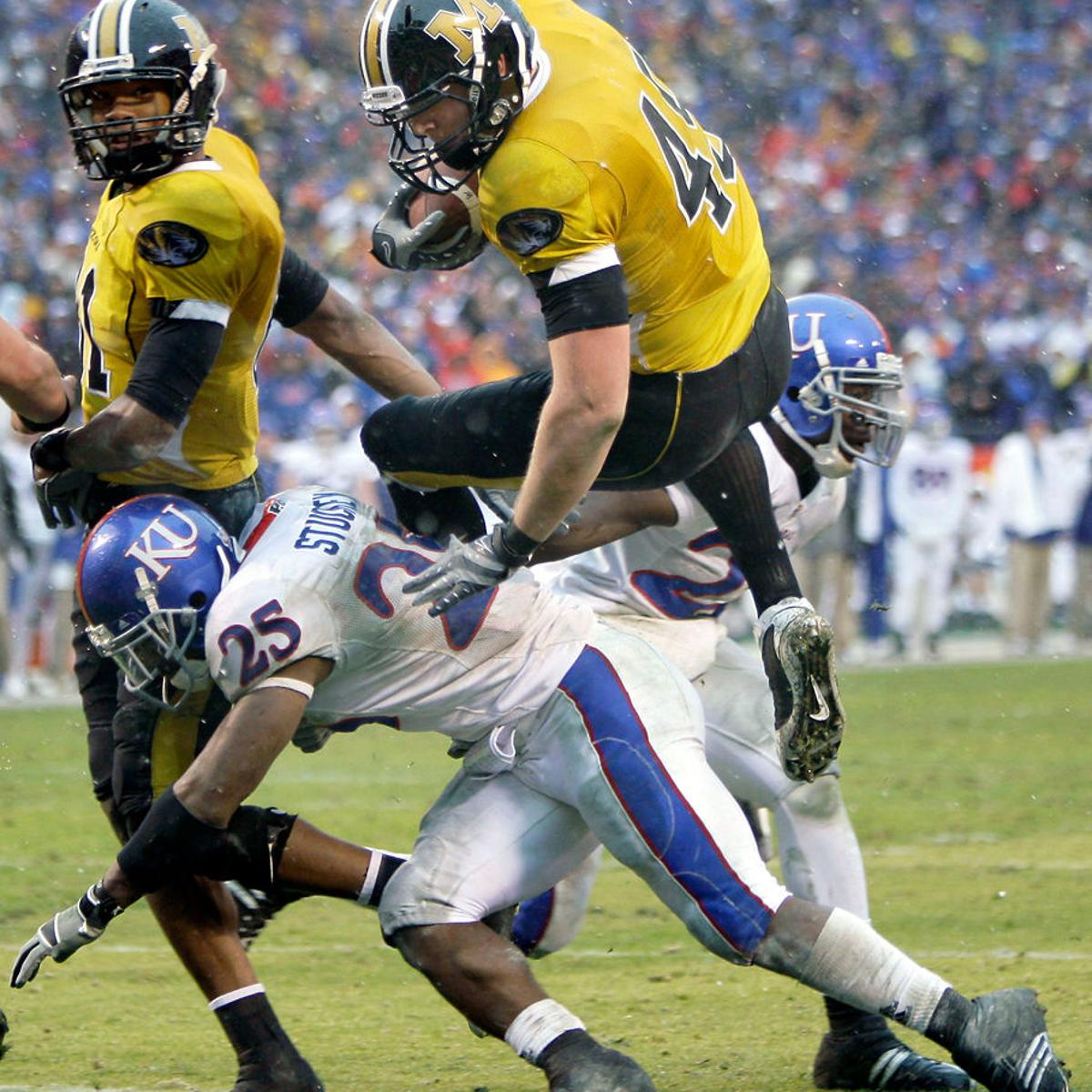 Report Mu Ku Nearing Agreement For Border War S Football Return
