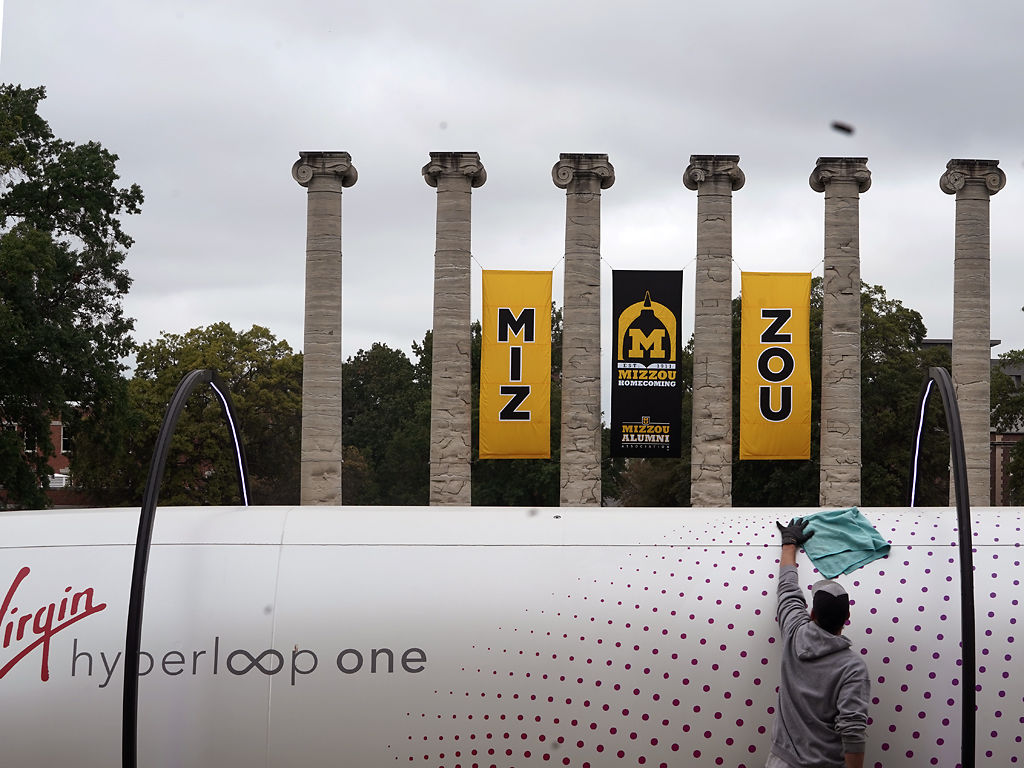 Hyperloop pod makes its first stop at MU | Local | columbiamissourian.com