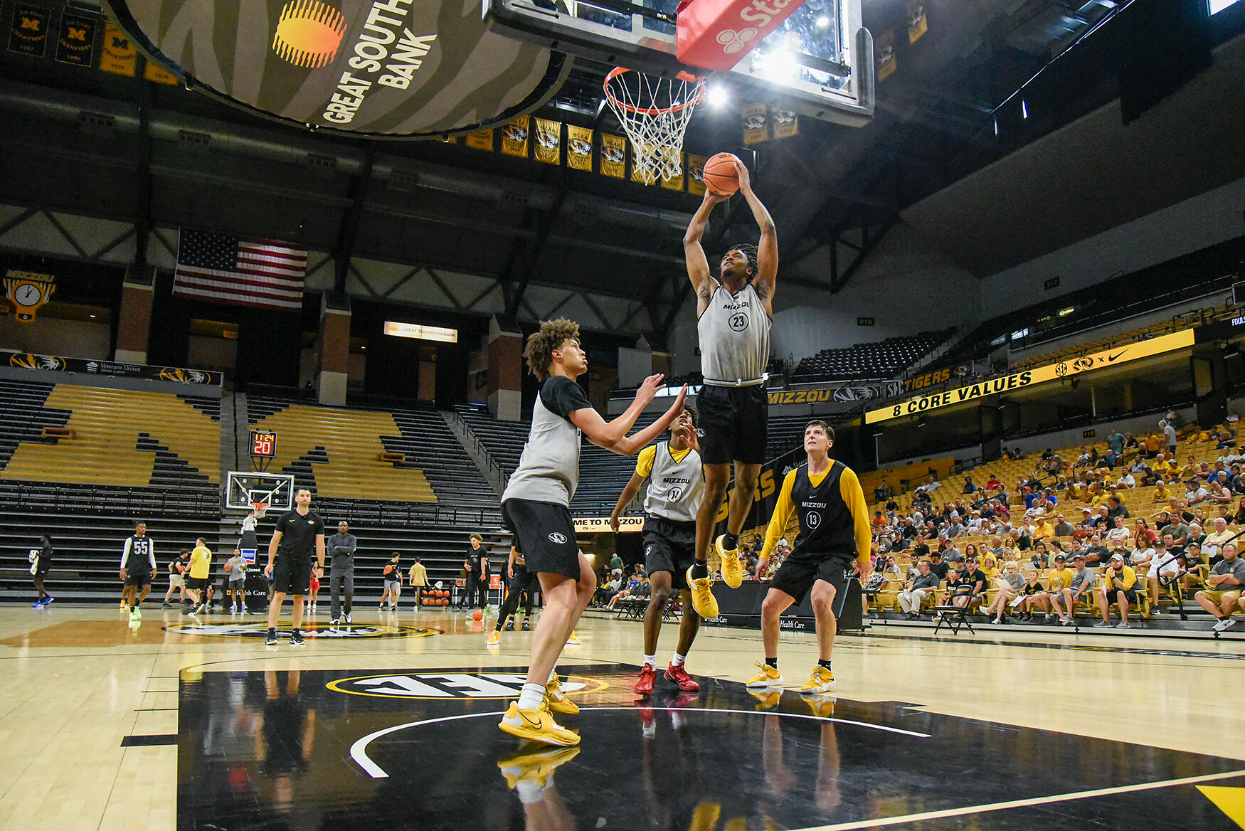 Fans Get First Glimpse At New Tigers In Open Practice At Mizzou Arena ...