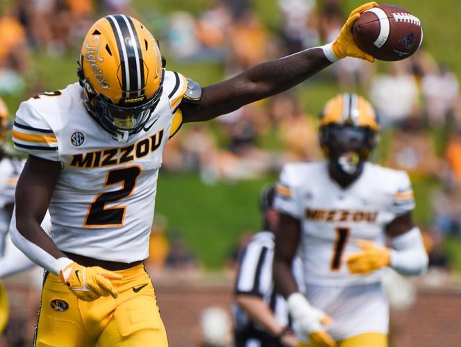 Heart of a giant': How Rakestraw overcame adversity to become a  program-changer for Mizzou | Tiger Kickoff | columbiamissourian.com