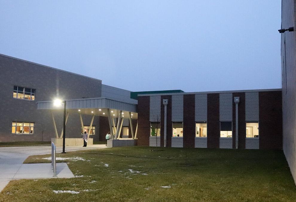 John Warner Middle School students arrive on campus News