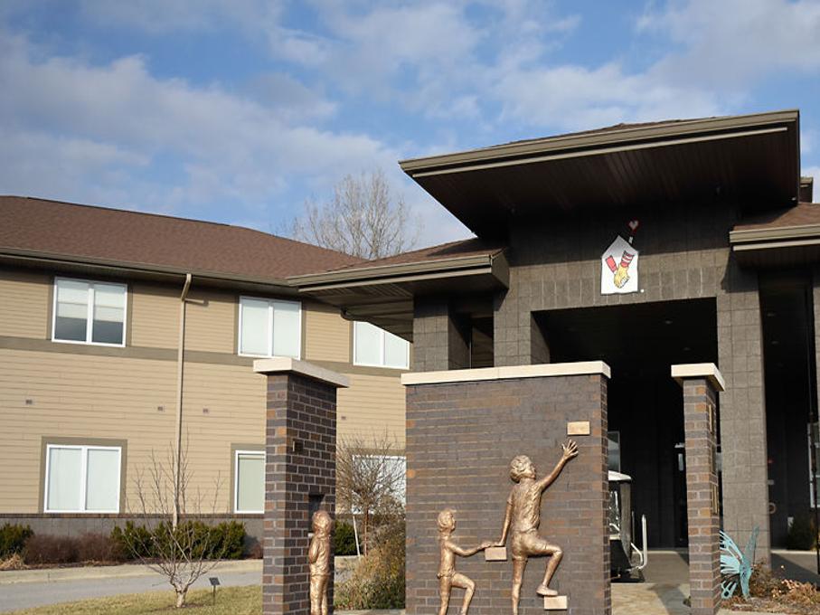 Ronald Mcdonald House Celebrates 35 Years Of Helping Families Care For Their Children Local Columbiamissourian Com