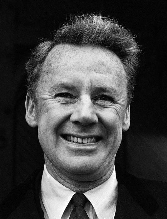 Actor Van Johnson, '40s heartthrob, dies at 92 News