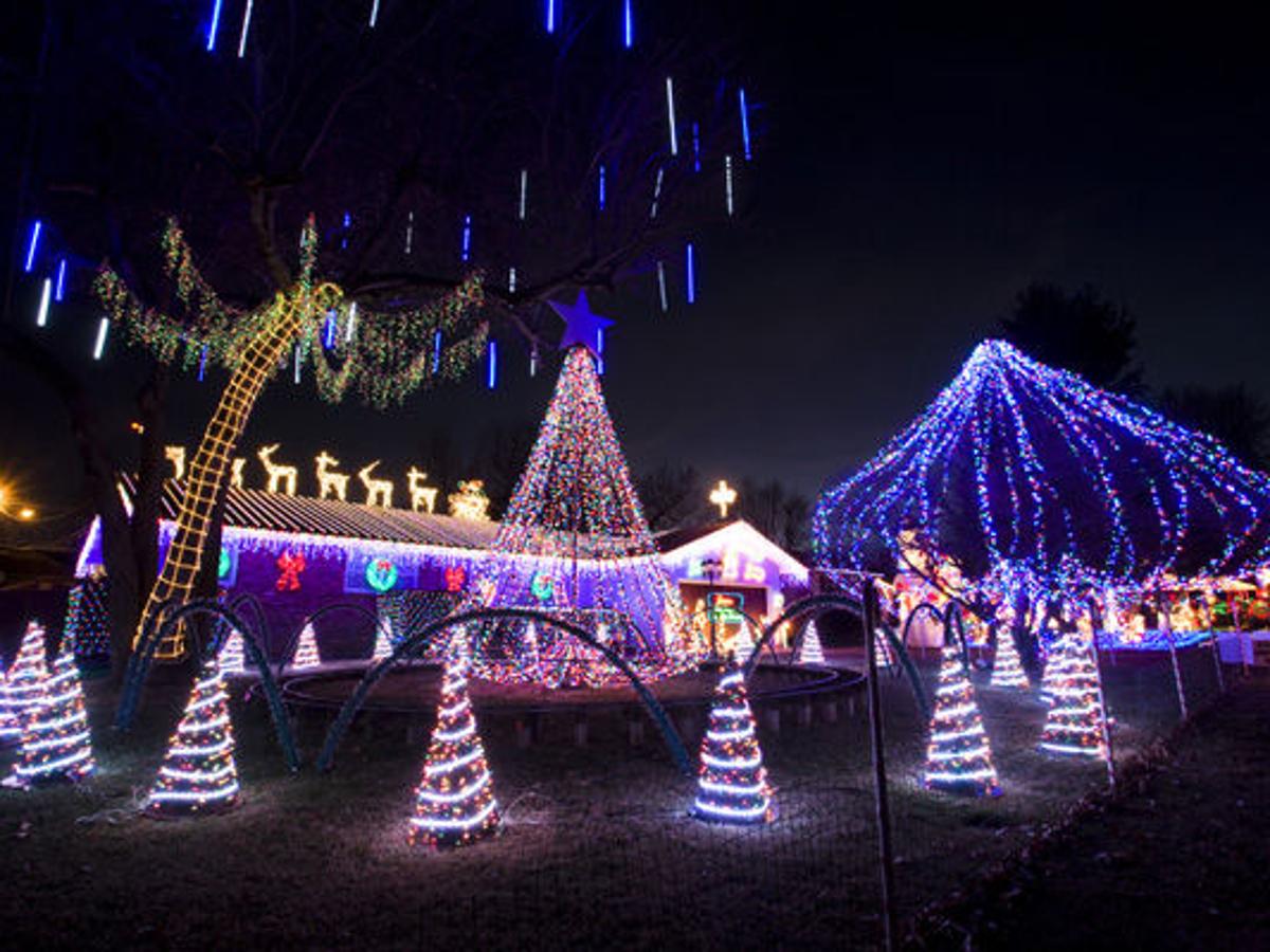 Christmas Lighting Displays Can Be Nightmare For Neighbors News Columbiamissourian Com Christmas Lights Near Me 2021, Springfield, Mo