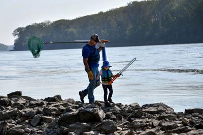 Missouri River Relief: 20 years pulling tons of trash out of the Big Muddy