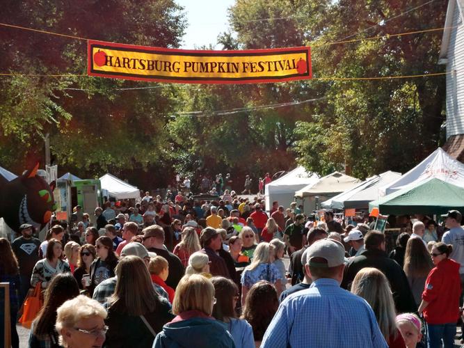 Rainy summer, tough harvest don't dampen Hartsburg Pumpkin Festival