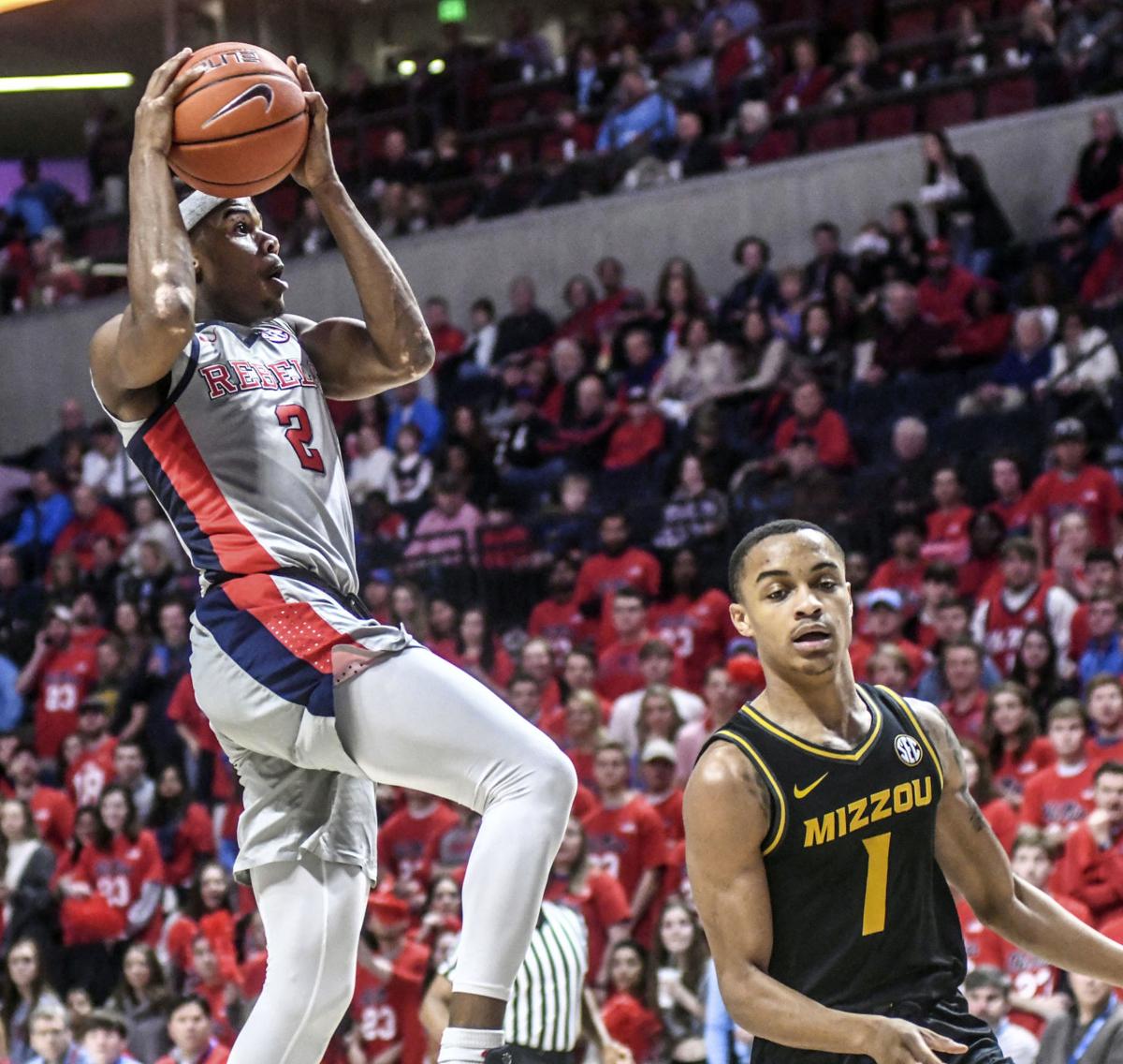 Turnovers Sink Tigers In Mark Smith S Return As Missouri Falls To