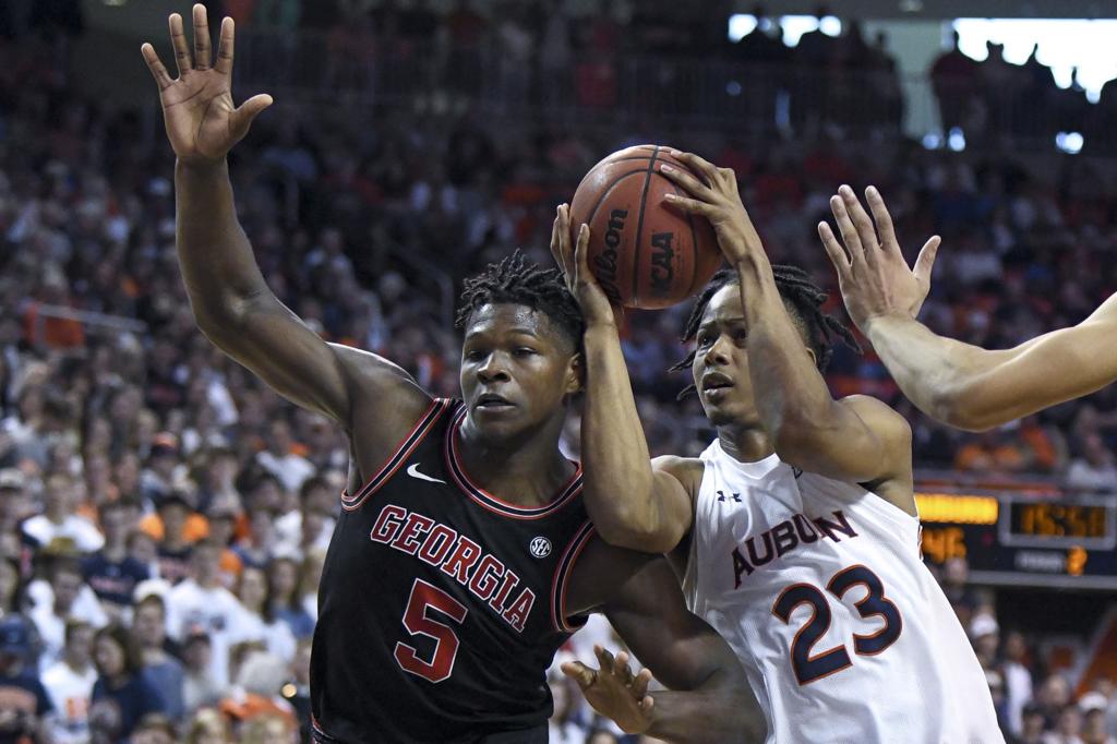 Sec In Review Auburn Still Undefeated Texas A M Surging Mizzou