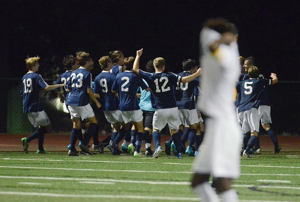 No 1 Sluh Boys Soccer Edges No 9 Rock Bridge Celebrates With