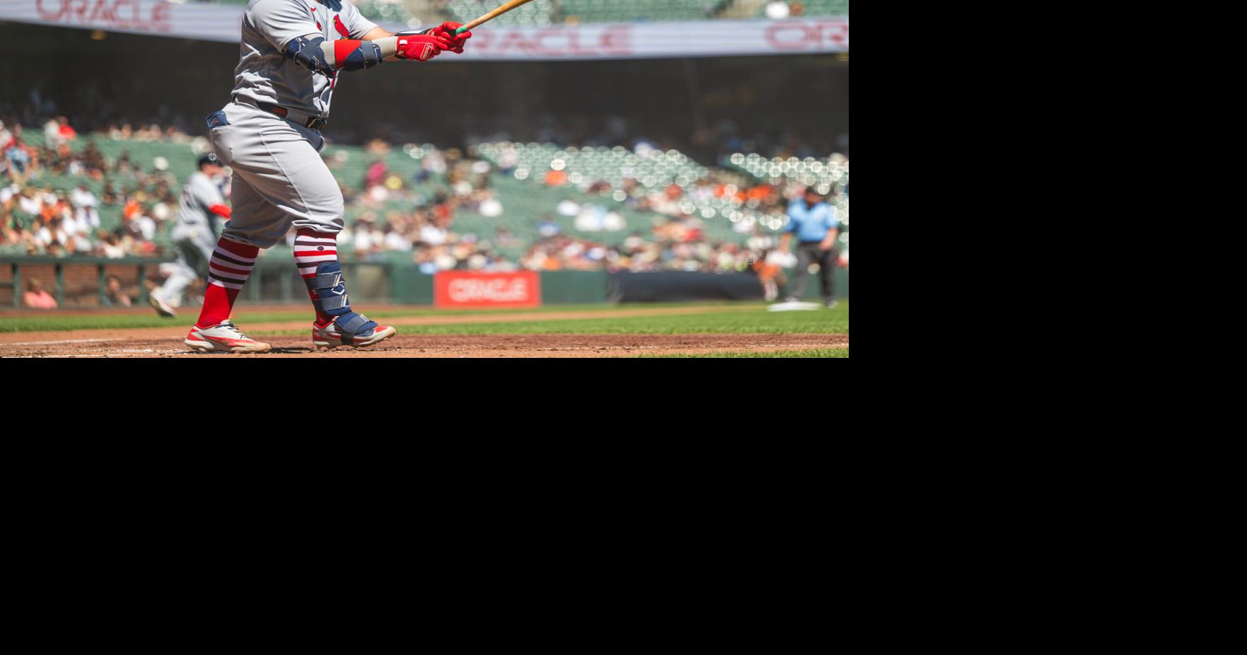 Cardinals surrender 6-run 8th in 7-6 loss to the Giants