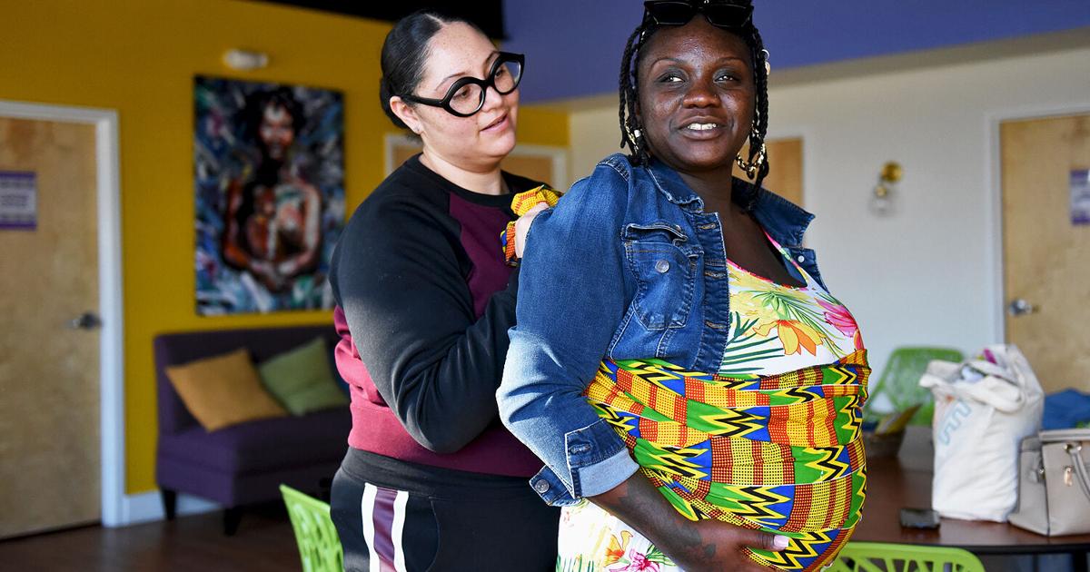 Missouri doula program shows early success as lawmakers look to expansion