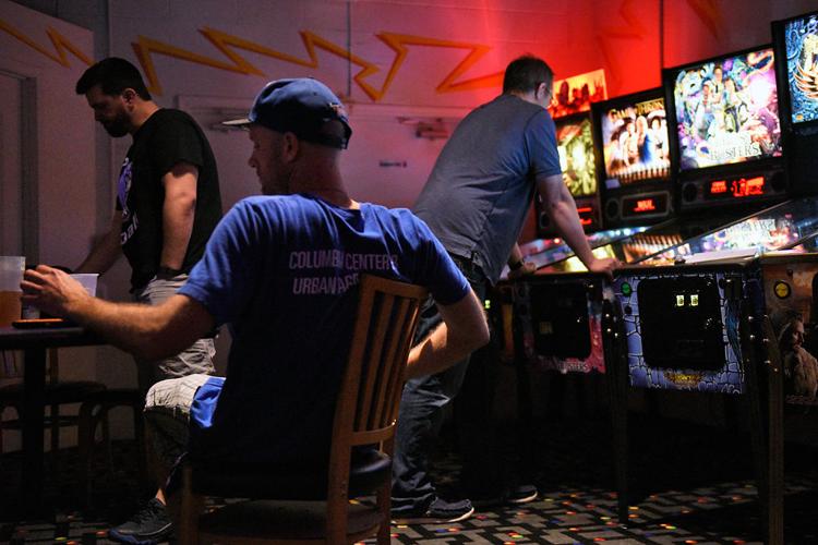 Revival of pinball launches top players, a prosperous business Local
