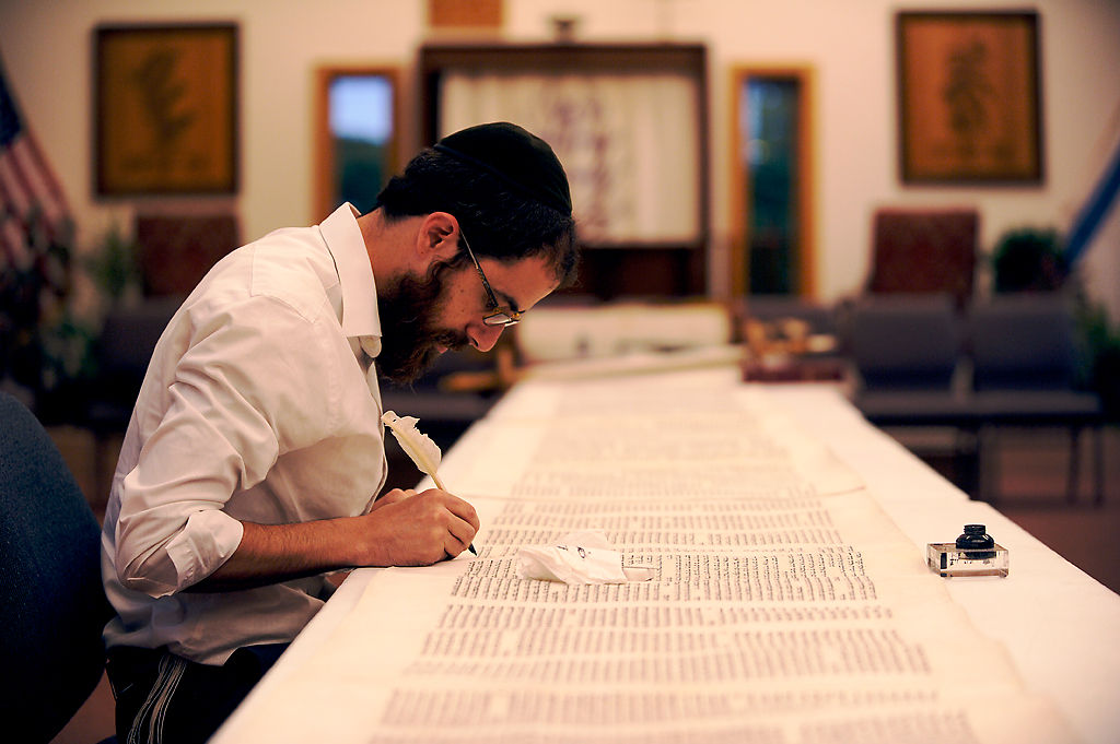 Torah scribe visits Columbia synagogue News