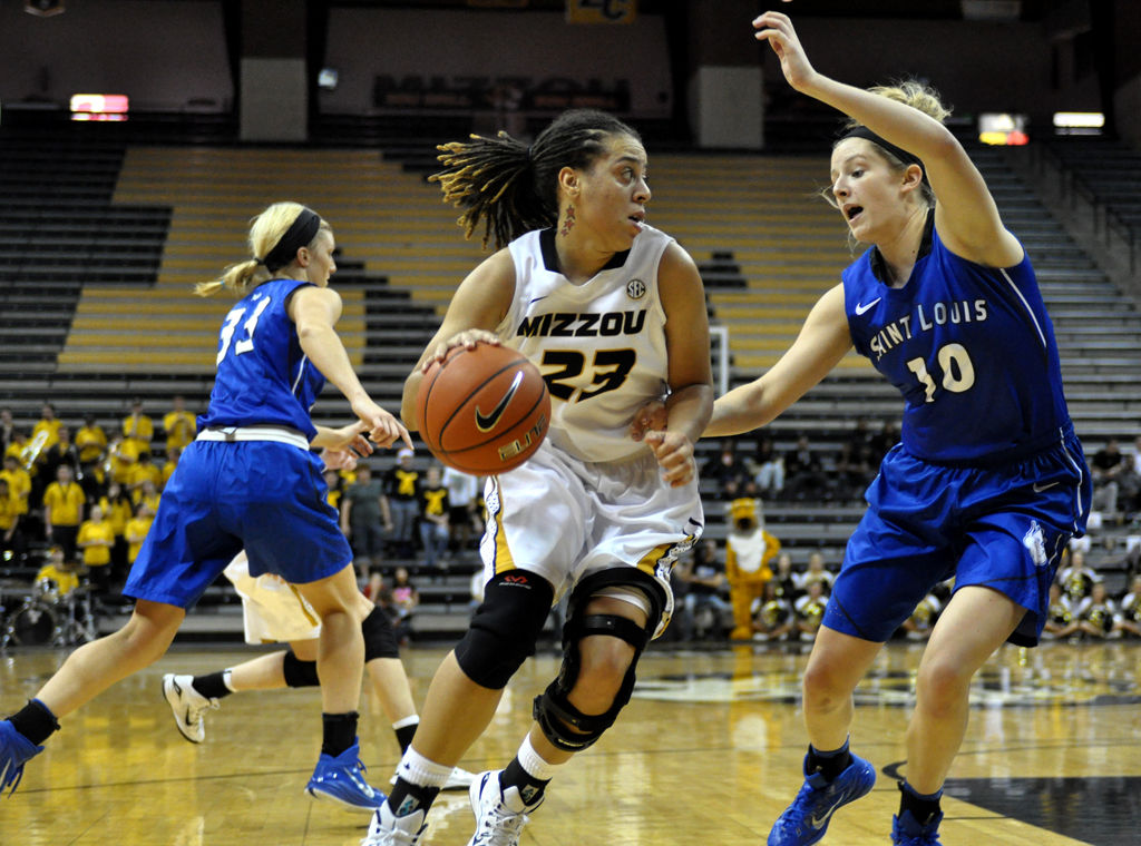 Morgan Eye Helps Missouri Womens Basketball Stay Ahead Of - 