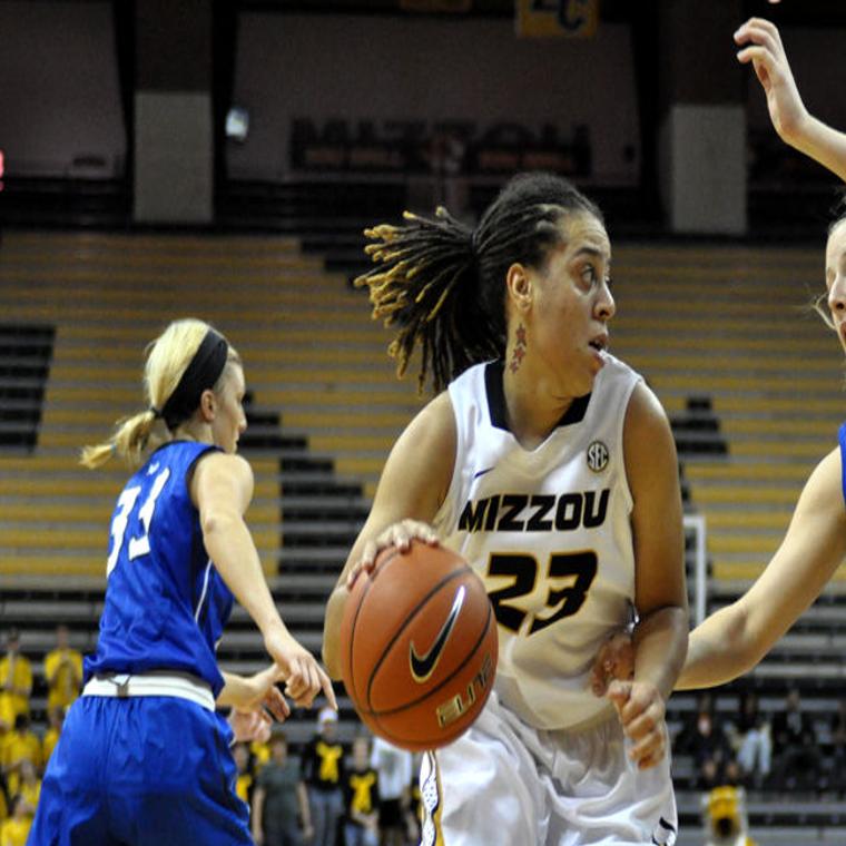 Morgan Eye Helps Missouri Women S Basketball Stay Ahead Of Saint