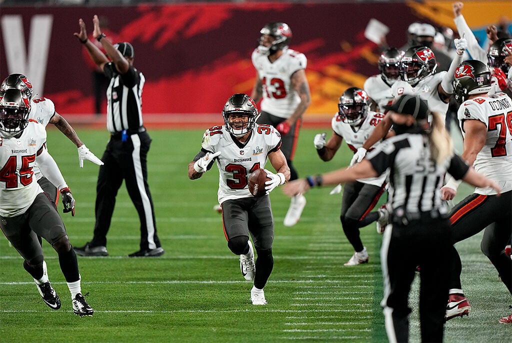 Tampa Bay Buccaneers strong safety Antoine Winfield Jr. celebrates after an  interception, Sports