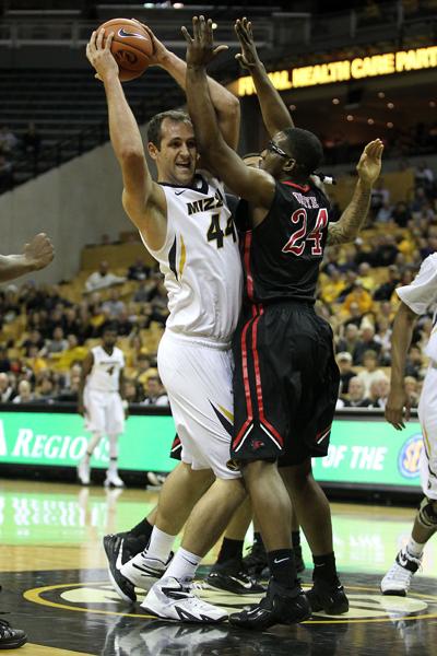Missouri Men S Basketball Still Trying To Throw First Punch Sports Columbiamissourian Com