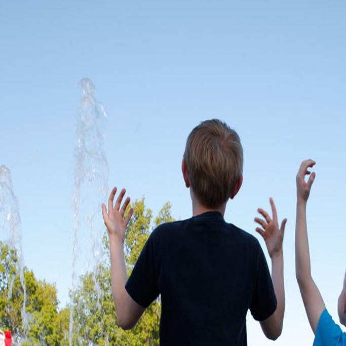 Shelter Insurance welcomes spring with 50th annual fountain celebration |  Local | columbiamissourian.com
