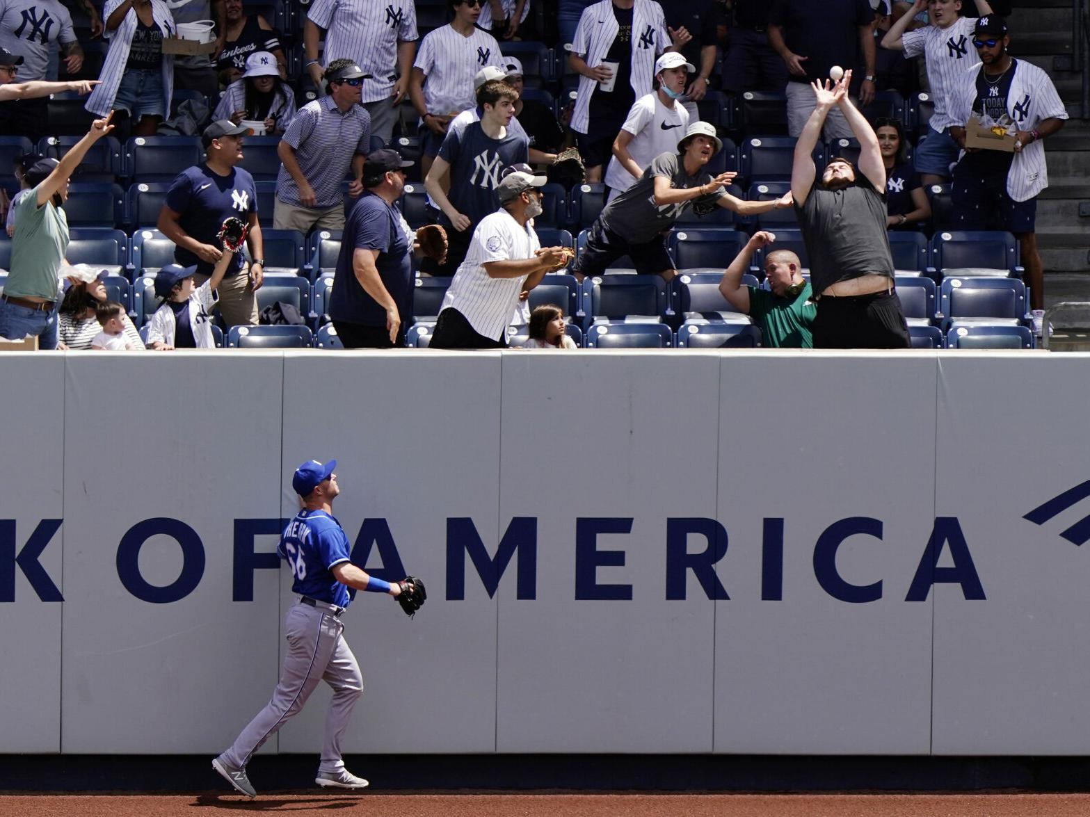 Yankees Beat Royals 8 1 Pro Sports Columbiamissourian Com Yankees Beat Royals 8 1 Pro Sports Columbiamissourian Com