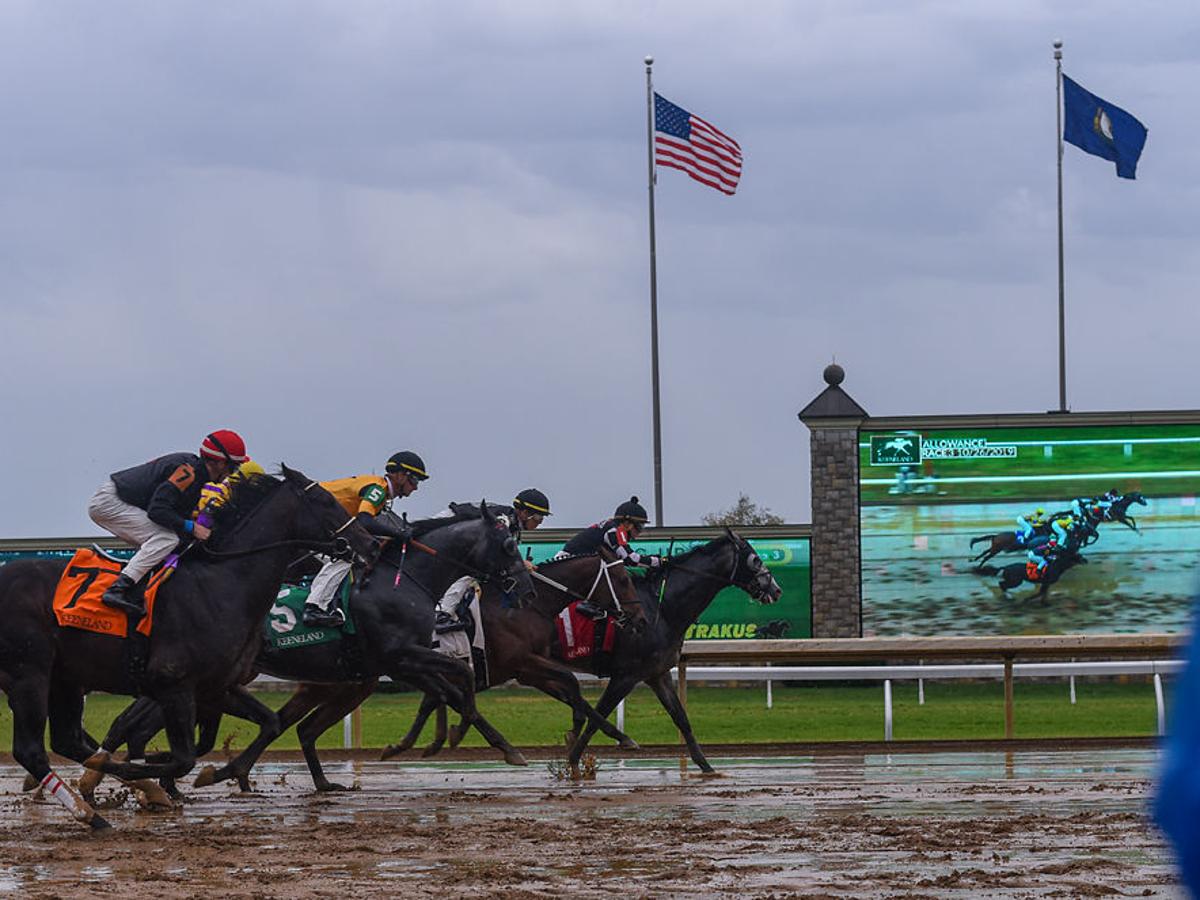 The Keeneland Double A Lexington Tradition Of Horse Racing Before Football Mizzou Football Columbiamissourian Com The Keeneland Double A Lexington Tradition Of Horse Racing Before Football Mizzou Football Columbiamissourian Com