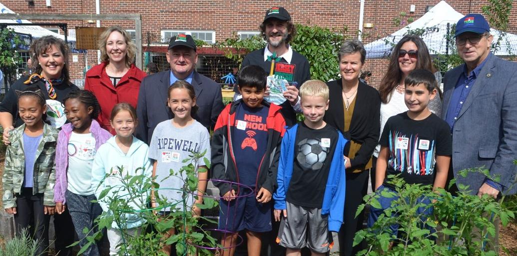 Hopewell Elementary School wins Best in New Jersey Farm to School Award