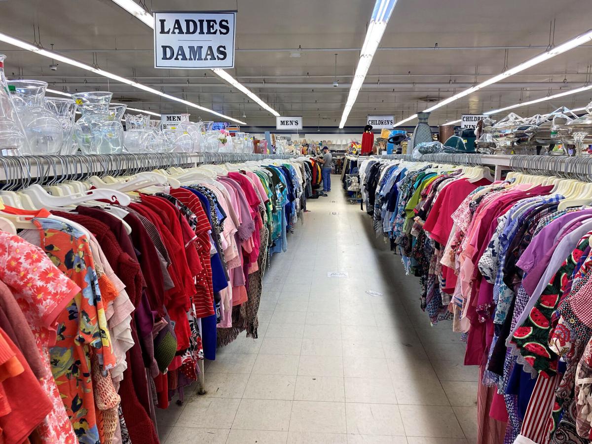5 Reasons to Shop at a Thrift Store vs. a Consignment Shop