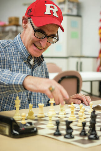 Local players battle on the chess board, Archives