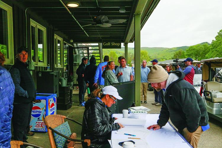 05-19-25 Bailey Golf check in side