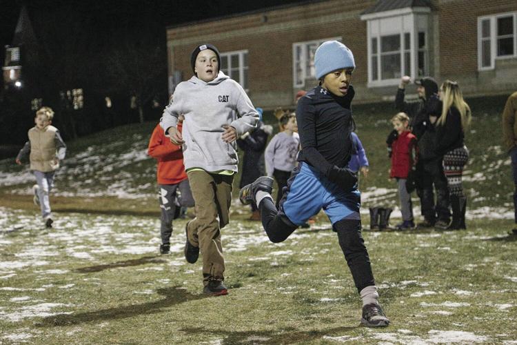 11-18-22 Conway Rec Turkey Trot 9-10 boys finish tighter