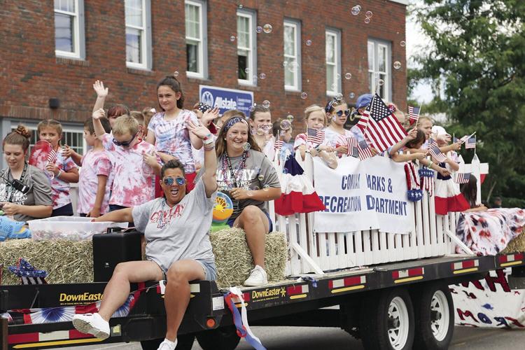07-04-22 4th Conway Parade conway rec cheers