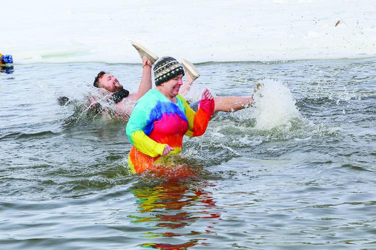 02-15-25 Harvest Hills Freezing splashing in medium