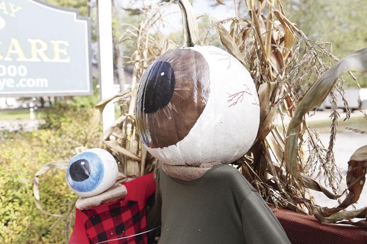 10-05-21 Pumpkins conway eye detail