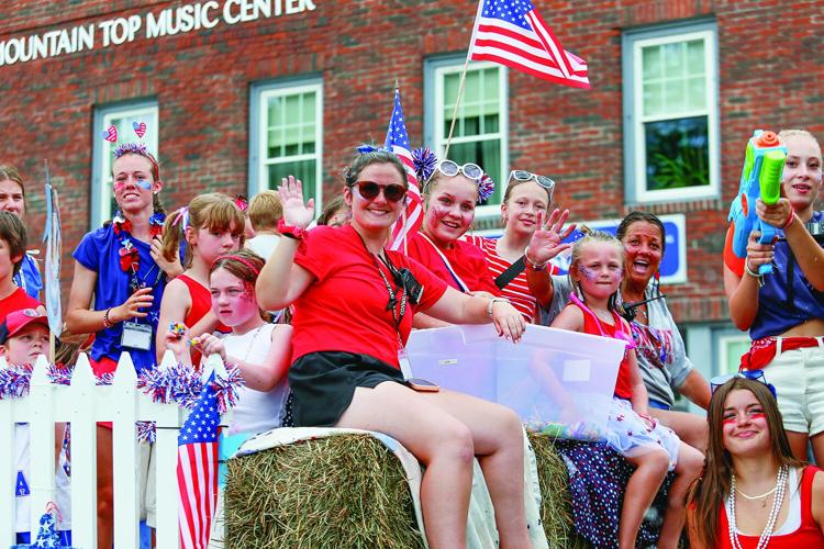 07-04-26 Fourth Parade Conway rec wave 1