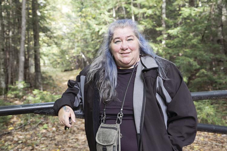 10-08-23 Kim White Feather medium