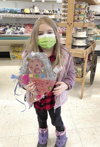 Pine Tree Gingerbread Men - Thrift Way Supermarket