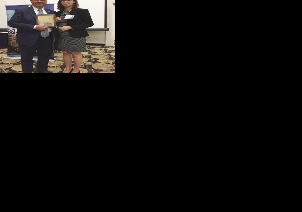 Sen. Jeb Bradley and NHDS President Dr. Lindsey Jackson