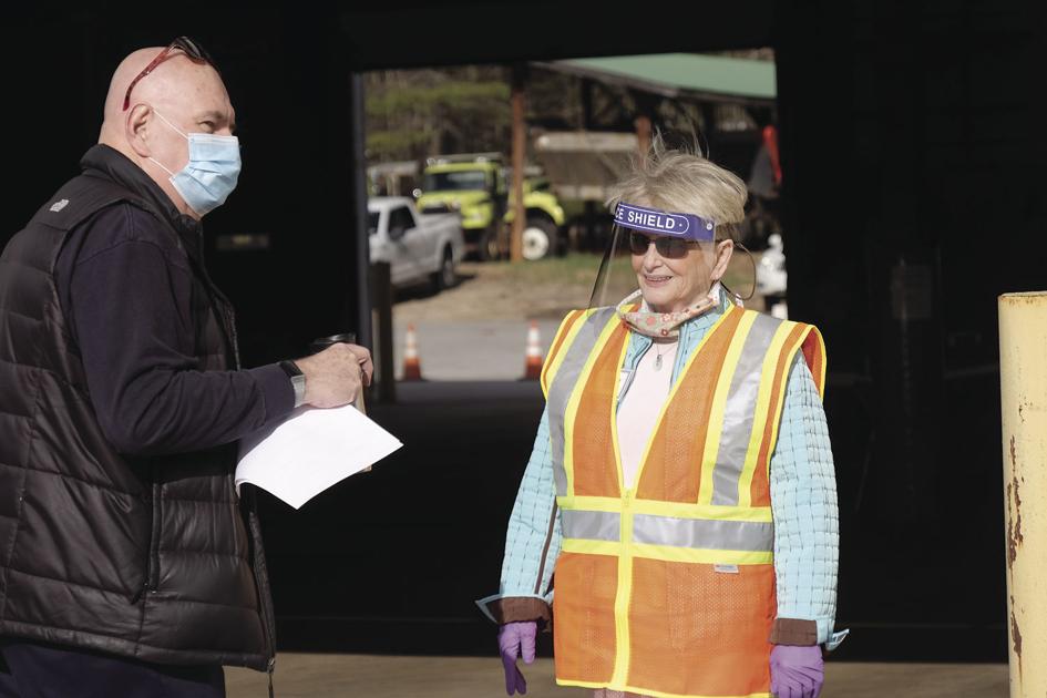 Garage garners raves as voting site