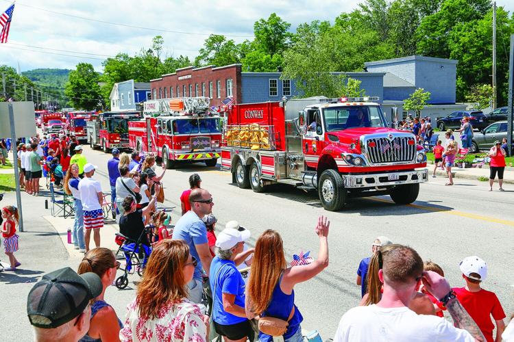 07-04-25 Fourth Parade conway wide fire trucks