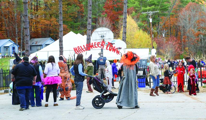10-25-25 Halloween Town entrance wide
