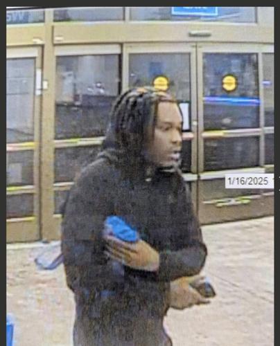 Man wanted as part of theft ring escapes from police at Walmart