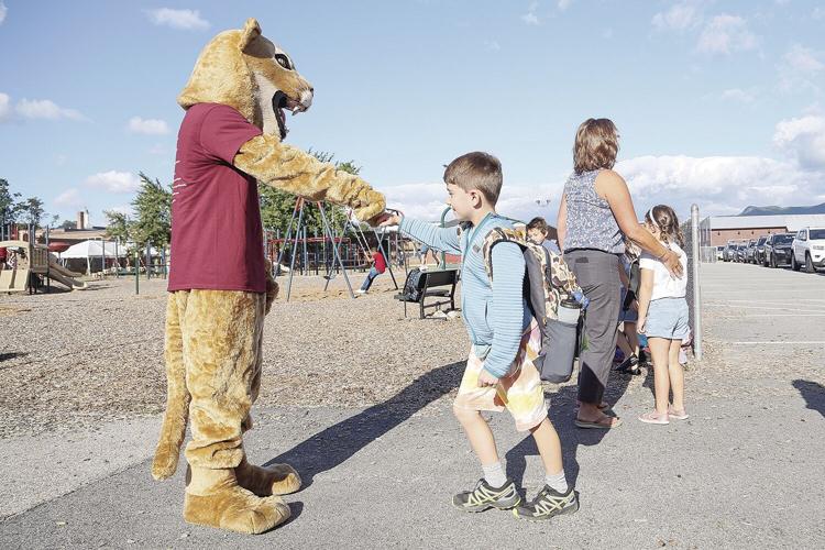 09-01-22 First Day Conway El fist bump