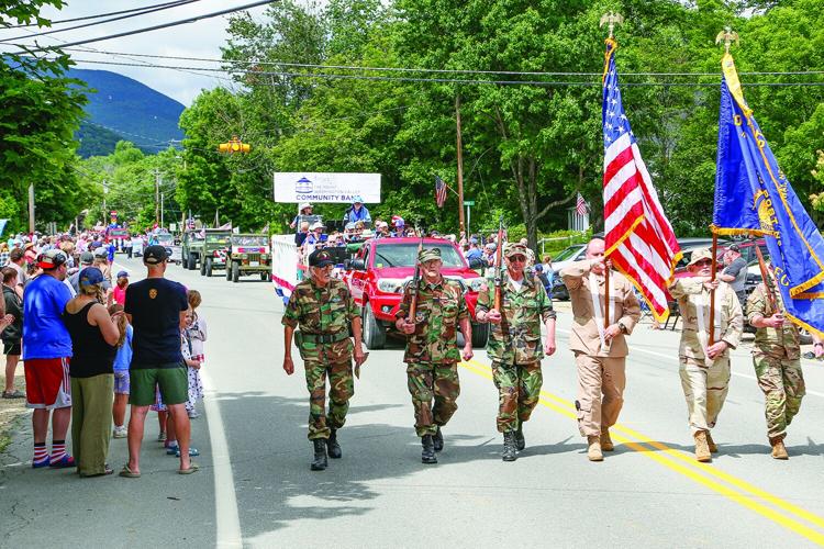 07-04-25 Fourth Parade bartlett semi-wide
