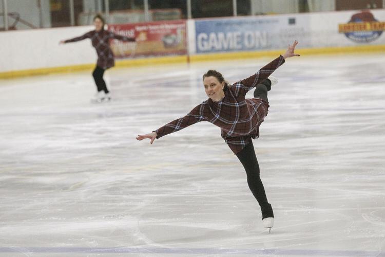 12-03-22 MWV Skating Club medium