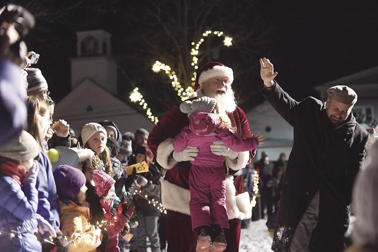 11-26-18 Santa in North Conway 2