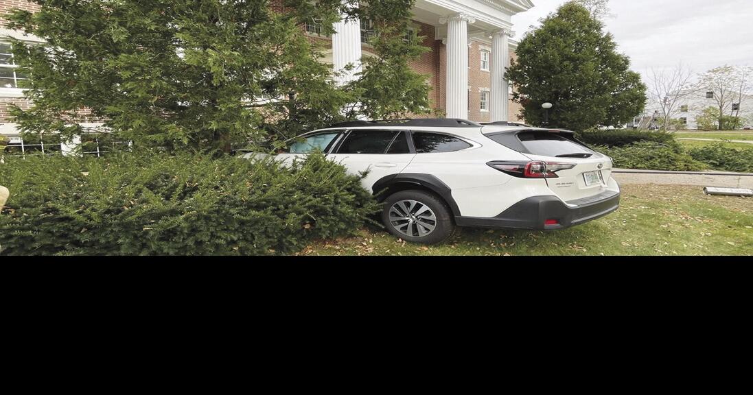 Vehicle crashes into Kennett Middle School Local News