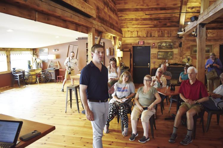 Eric Swalwell Horizonal